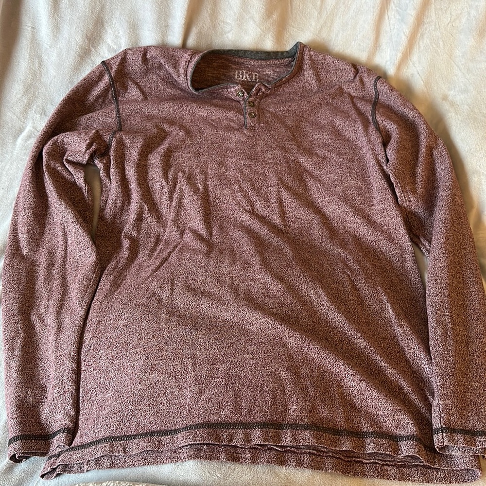 Mens Buckle BKE long sleeve heathered red large Henley shirt